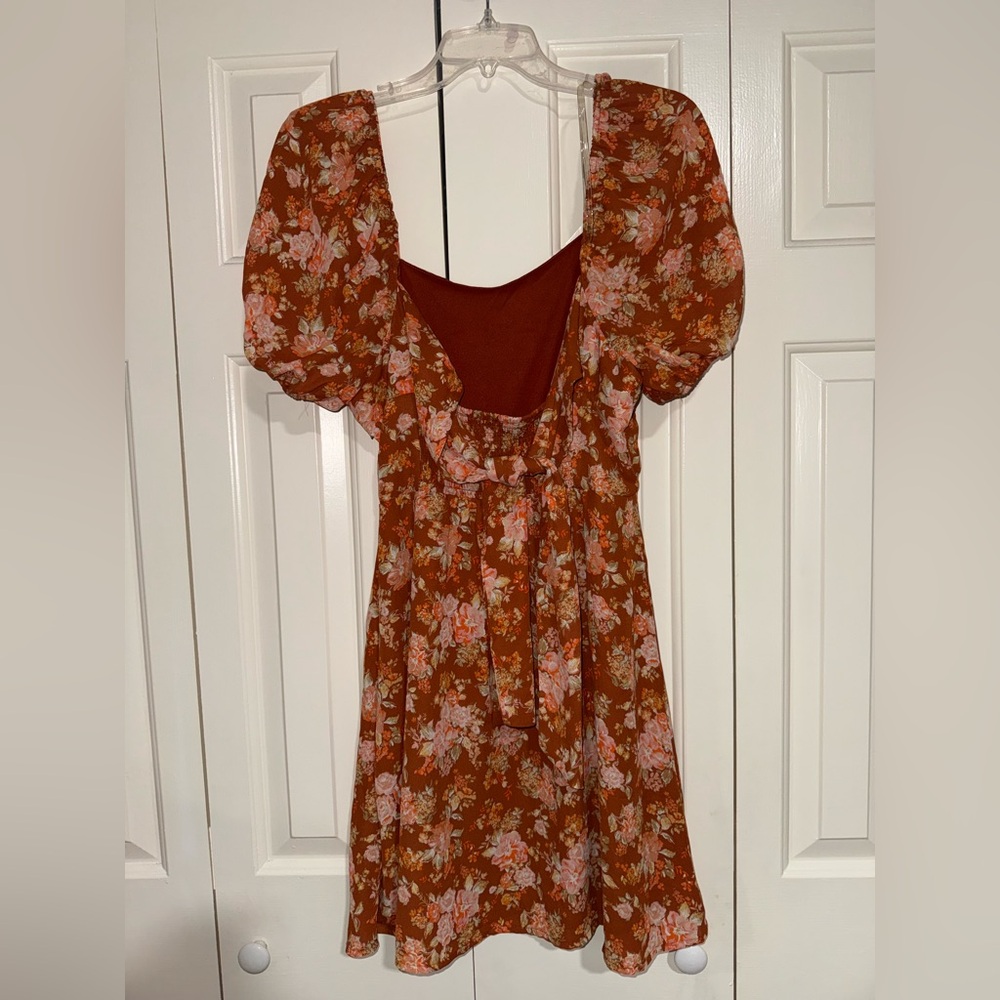 Altar’d‎ State Gorgeous Floral Dress - Picture 8 of 10